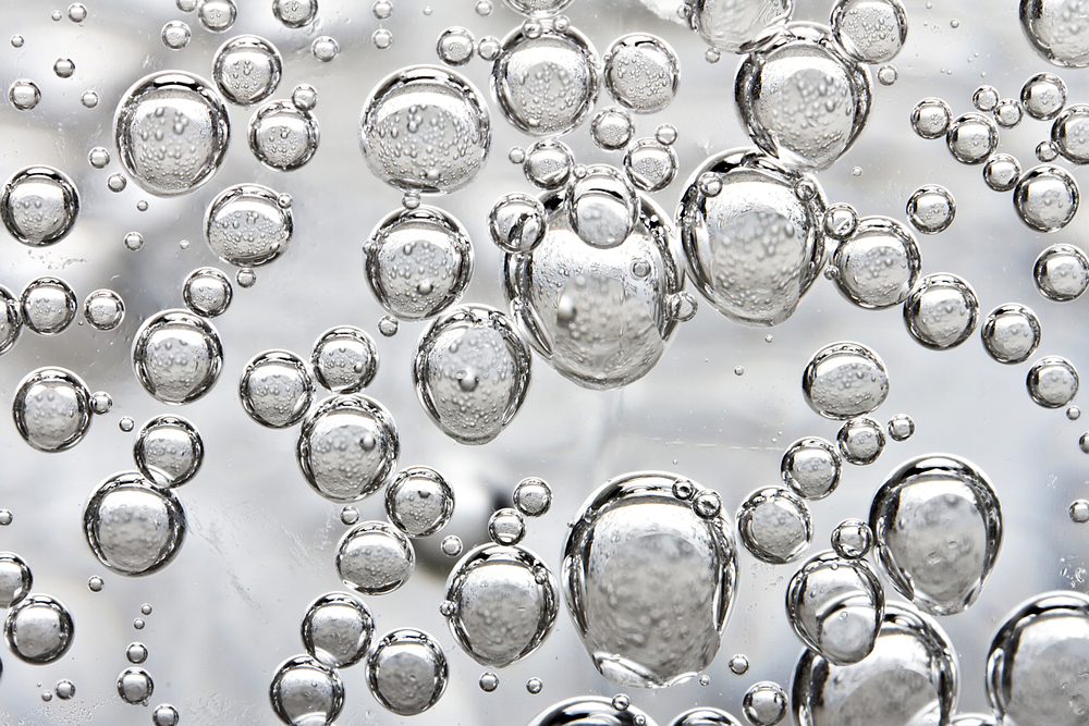 Does Carbonated or Sparkling Water Keep You Hydrated?